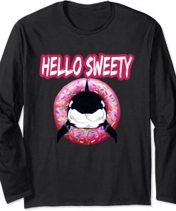 Orca swims with donut Long Sleeve T-Shirt